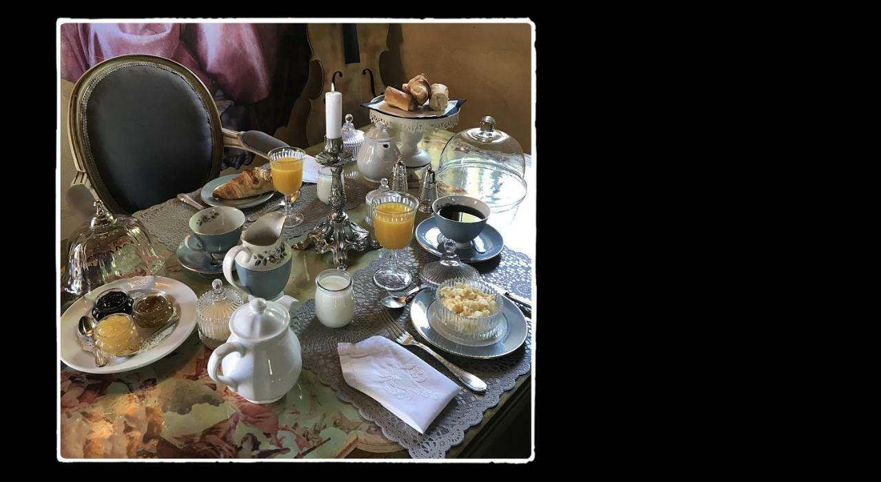 Manoir De Livet Bed & Breakfast Saint-Germain-de-Livet Ngoại thất bức ảnh